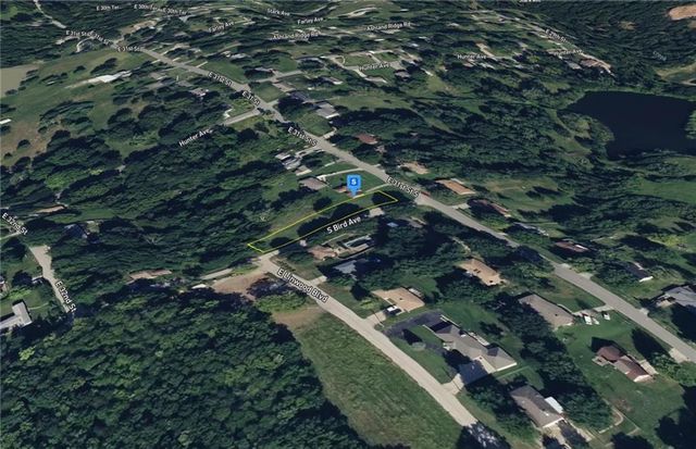 9021 E 31st Street, Independence, MO 64052