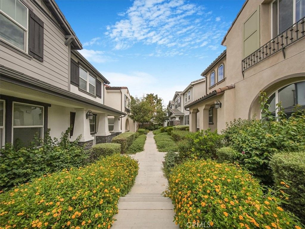 Image 3 of property listing at 15917 MENTZ Court, La Puente, CA 91744