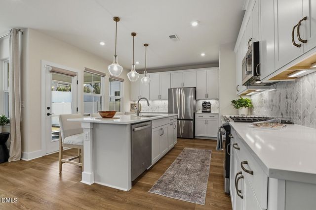 2009 Florine Drive, Apex, NC 27502