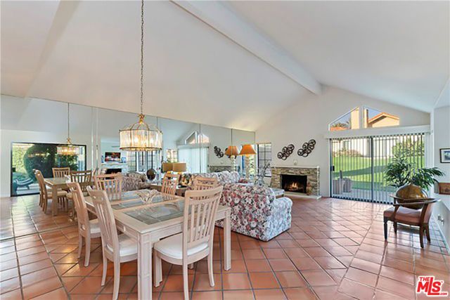 8 Las Cruces Lane, Palm Desert, CA 92260