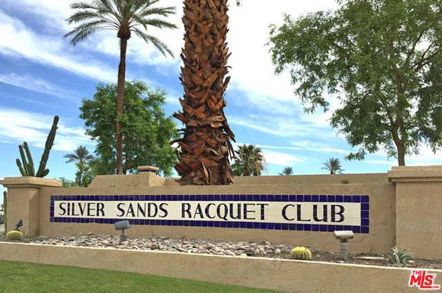 8 Las Cruces Lane, Palm Desert, CA 92260