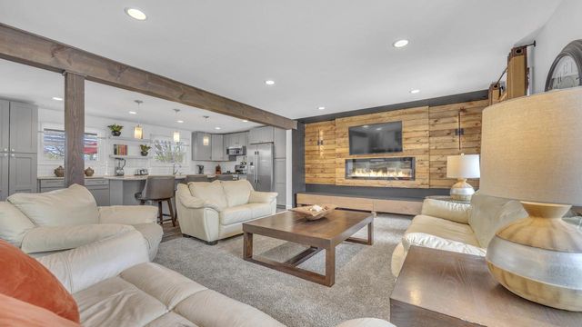 1317 Castle AVENUE, Sheboygan, WI 53081