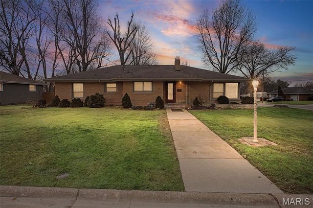 3853 Claremont Street, Alton, IL 62002