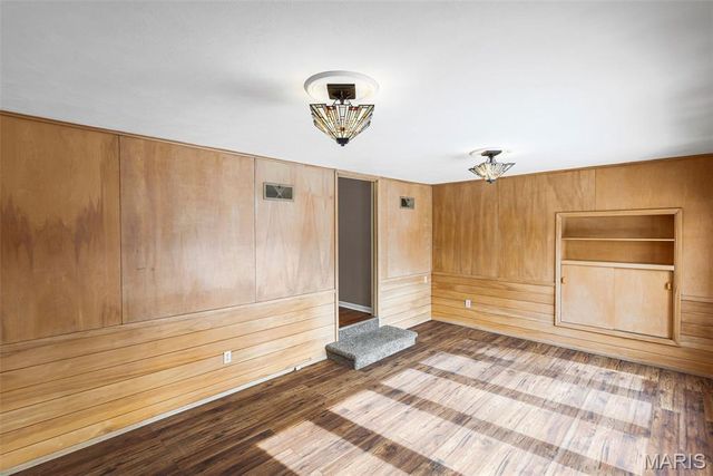 3853 Claremont Street, Alton, IL 62002