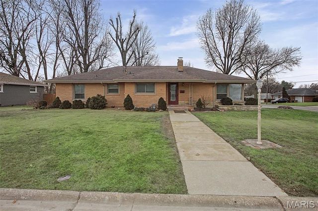 3853 Claremont Street, Alton, IL 62002