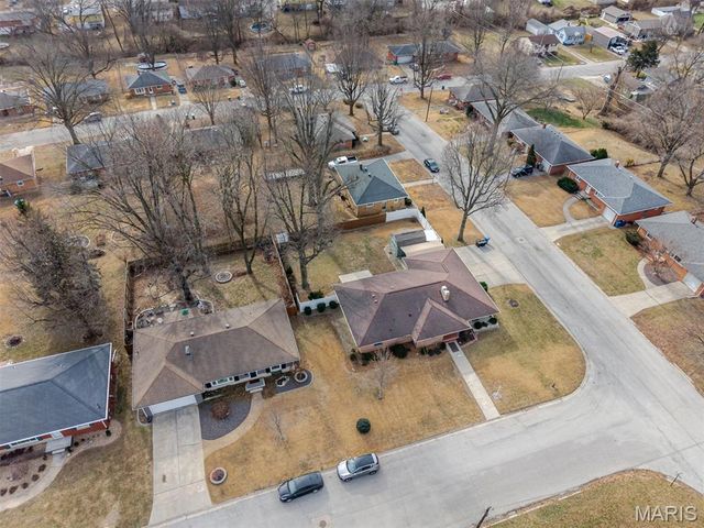 3853 Claremont Street, Alton, IL 62002