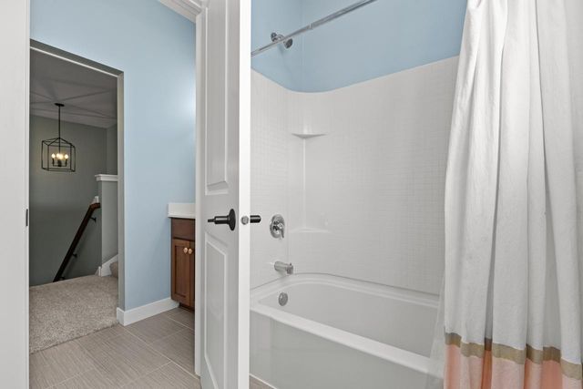 4428 Millstone Drive, Chaska, MN 55318