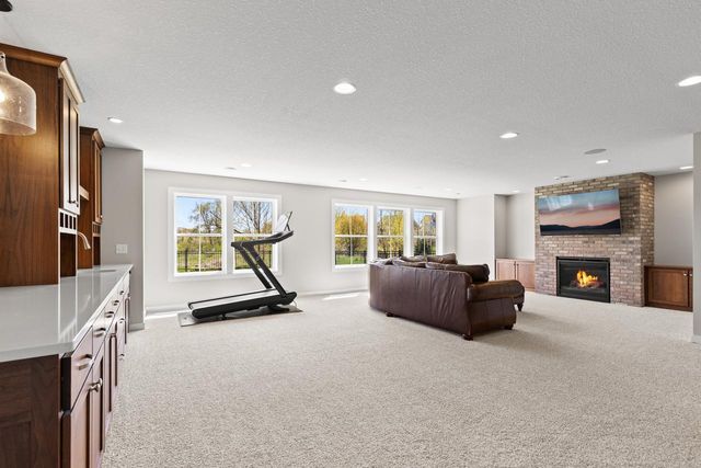4428 Millstone Drive, Chaska, MN 55318