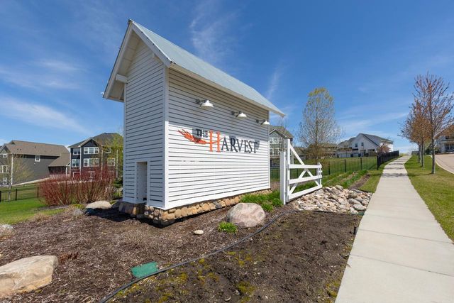 4428 Millstone Drive, Chaska, MN 55318