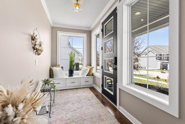 4428 Millstone Drive, Chaska, MN 55318