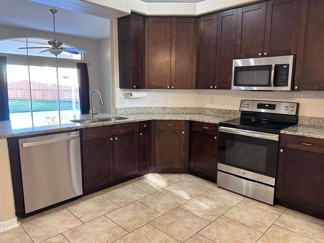 3602 ELK RIDGE LANE, Valrico, FL 33596