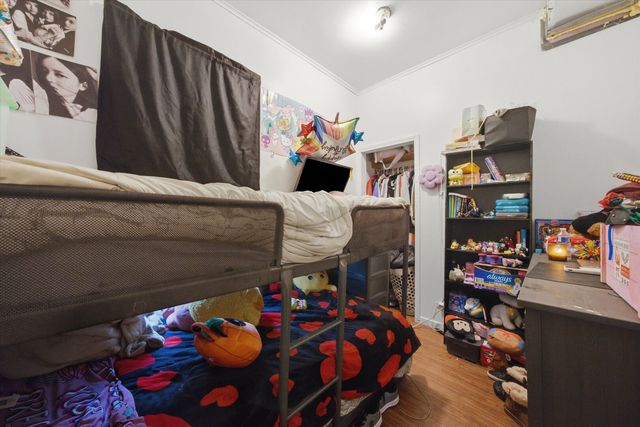 1300 N Monticello Avenue, Chicago, IL 60651