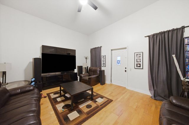 1300 N Monticello Avenue, Chicago, IL 60651