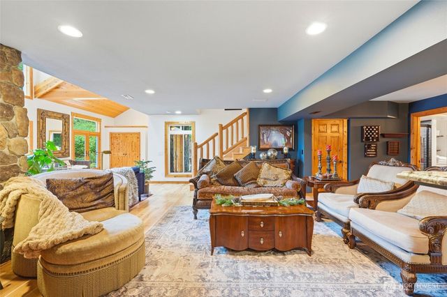 5805 176th Drive SE, Snohomish, WA 98290