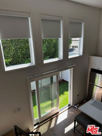 12206 Falkirk Lane, Brentwood, CA 90049