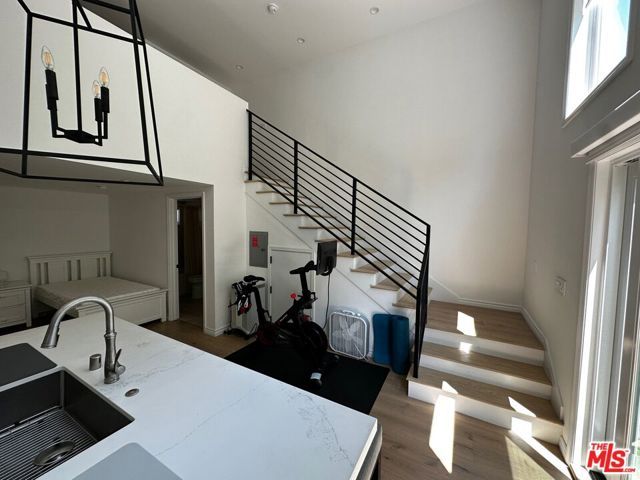 12206 Falkirk Lane, Brentwood, CA 90049