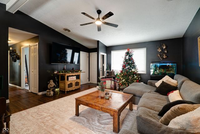 5207 Palisade Way, Indianapolis, IN 46237