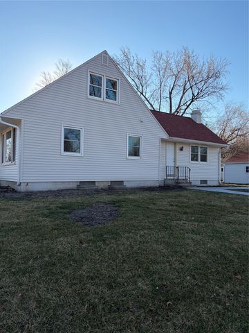 3824 Marianna Trail, Des Moines, IA 50310