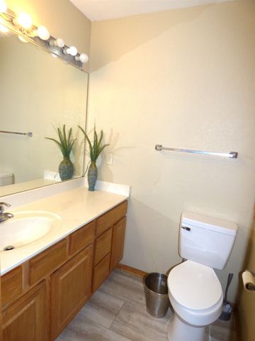 1937 S Chateau St, Wichita, KS 67207