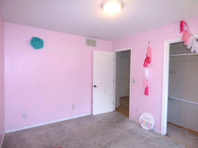 1937 S Chateau St, Wichita, KS 67207