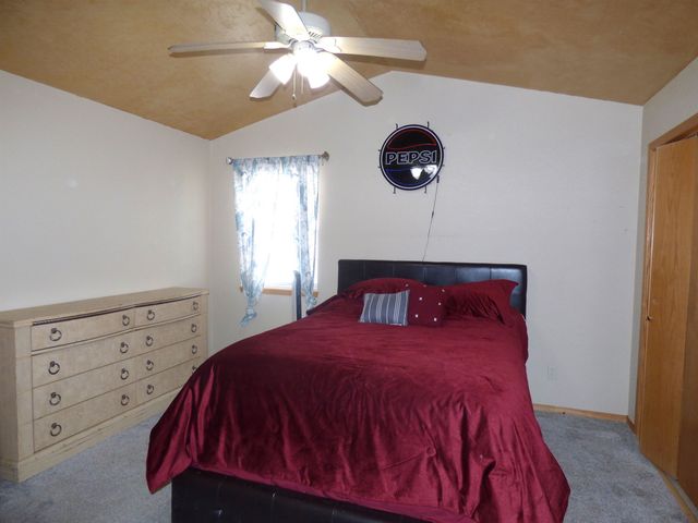 1937 S Chateau St, Wichita, KS 67207