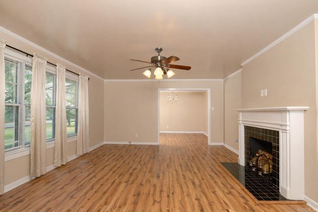 7704 Dollarway Road, White Hall, AR 71602