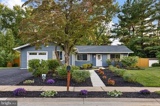 818 BRADFORD LN, Newark, DE 19711