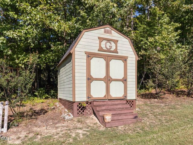 120 Clubhouse Drive, Youngsville, NC 27596