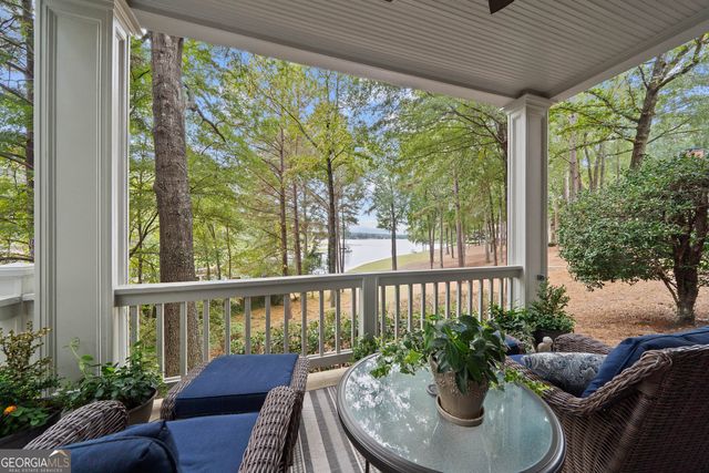 1001B Marina Cove Lane, Greensboro, GA 30642