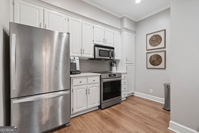 1001B Marina Cove Lane, Greensboro, GA 30642