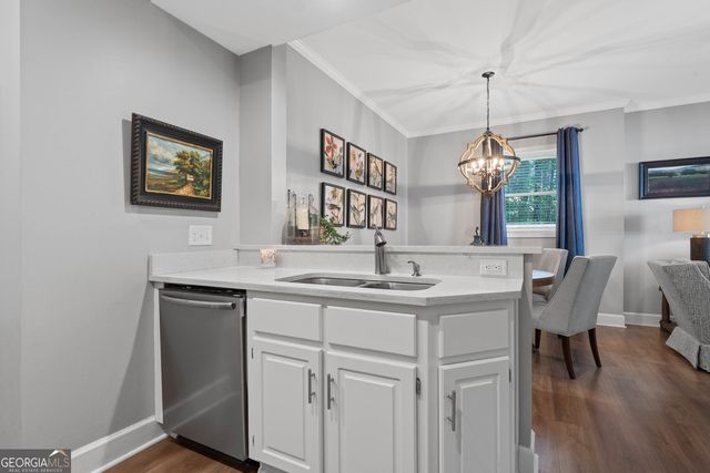 1001B Marina Cove Lane, Greensboro, GA 30642