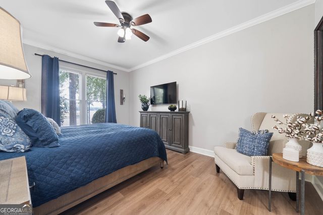 1001B Marina Cove Lane, Greensboro, GA 30642