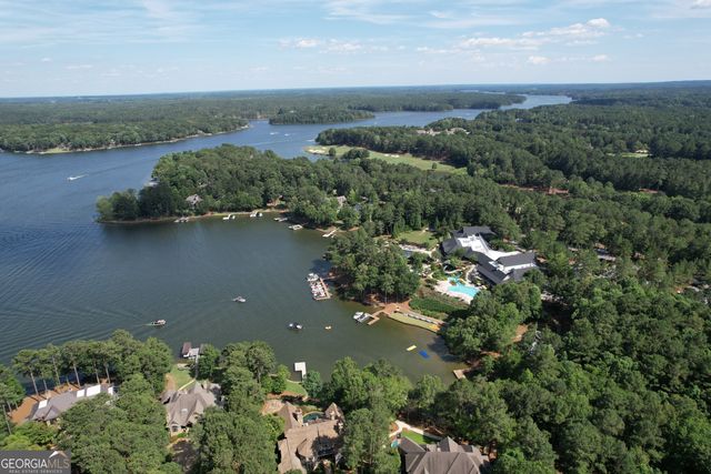 1001B Marina Cove Lane, Greensboro, GA 30642