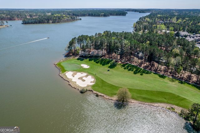 1001B Marina Cove Lane, Greensboro, GA 30642
