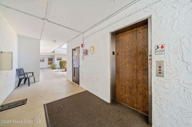 725 Port Malabar Boulevard NE 101, Palm Bay, FL 32905