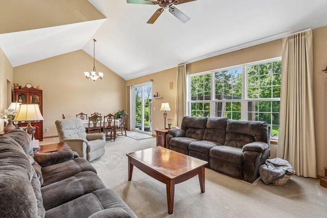 1085 Hillebrand Drive, Jefferson, WI 53549