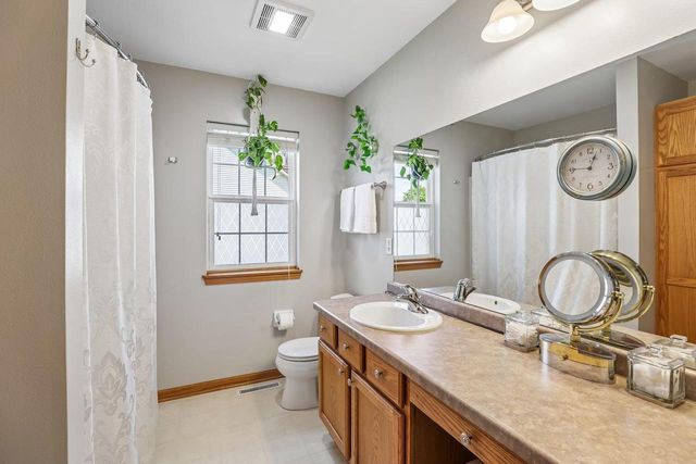 1085 Hillebrand Drive, Jefferson, WI 53549