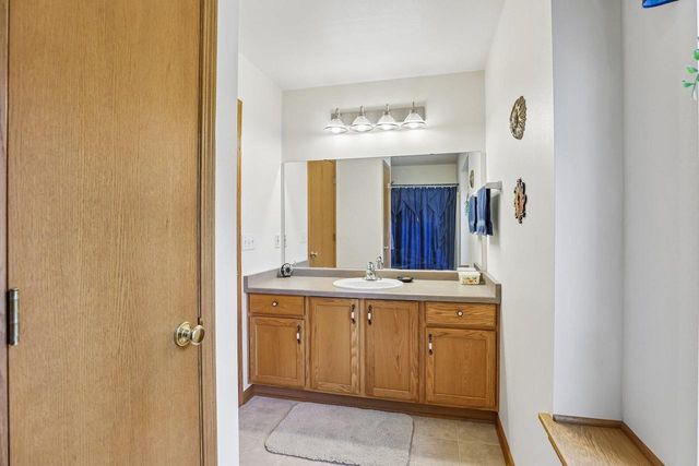 1085 Hillebrand Drive, Jefferson, WI 53549