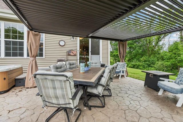 1085 Hillebrand Drive, Jefferson, WI 53549