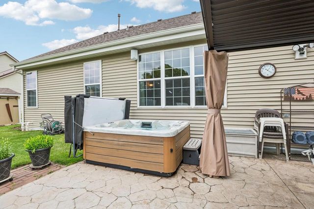 1085 Hillebrand Drive, Jefferson, WI 53549