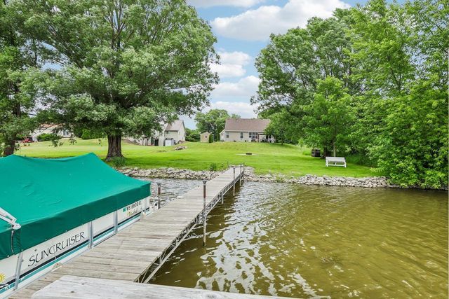 1085 Hillebrand Drive, Jefferson, WI 53549
