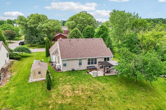 1085 Hillebrand Drive, Jefferson, WI 53549