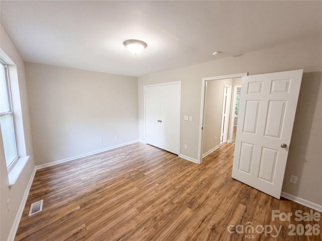 4037 Briarhill Drive, Charlotte, NC 28215