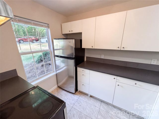 4037 Briarhill Drive, Charlotte, NC 28215