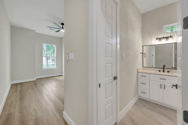 24816 Two Rivers Road, Montgomery, TX 77316