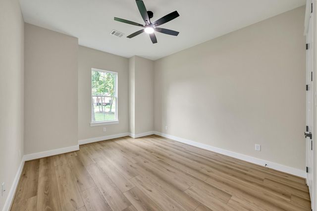 24816 Two Rivers Road, Montgomery, TX 77316
