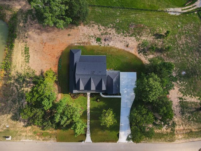 24816 Two Rivers Road, Montgomery, TX 77316