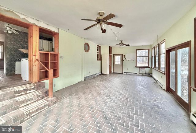 830 N TUCKAHOE RD, Williamstown, NJ 08094