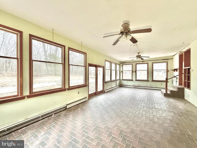 830 N TUCKAHOE RD, Williamstown, NJ 08094