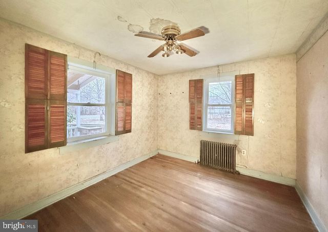 830 N TUCKAHOE RD, Williamstown, NJ 08094